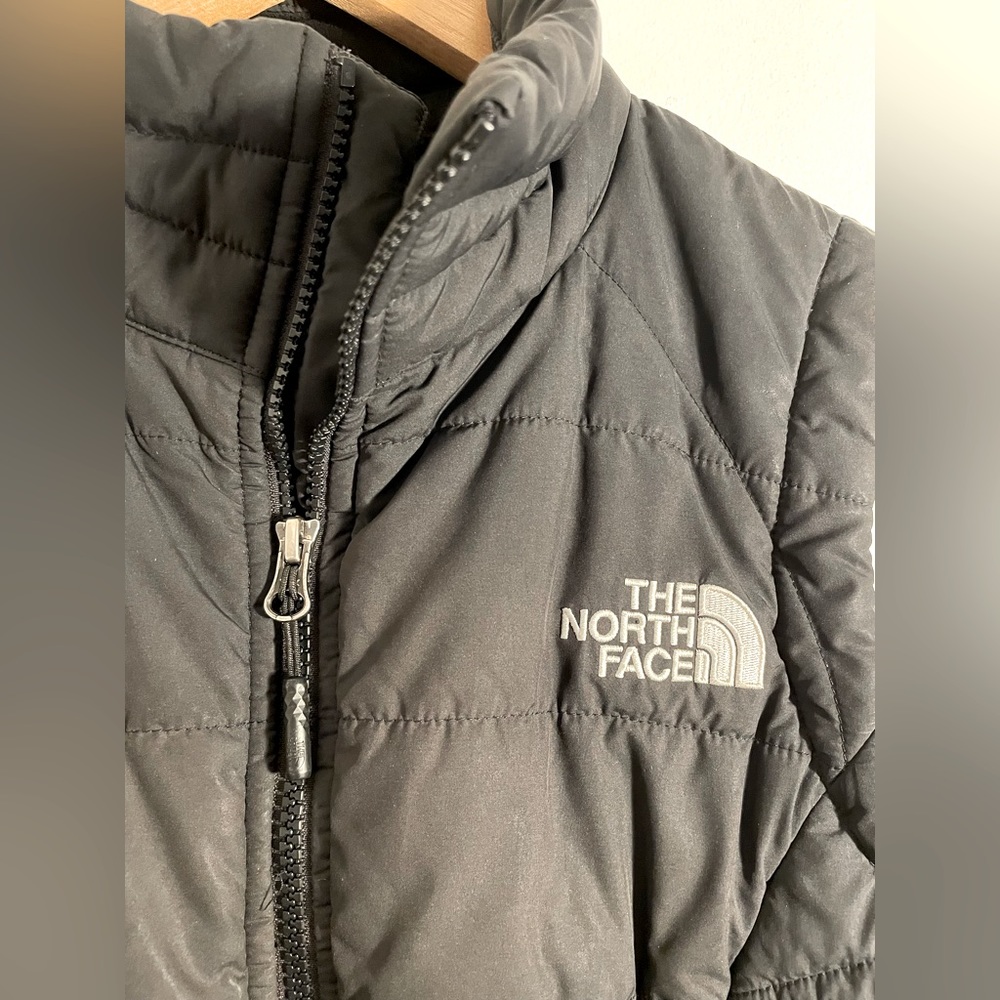 Women’s north face vest